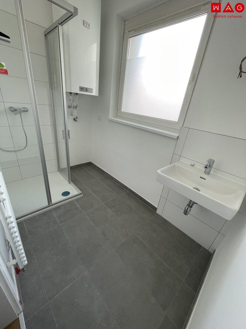 ERSTBEZUG - Licht durchflutete 3 Zimmerwohnung mit sonnigem Balkon!