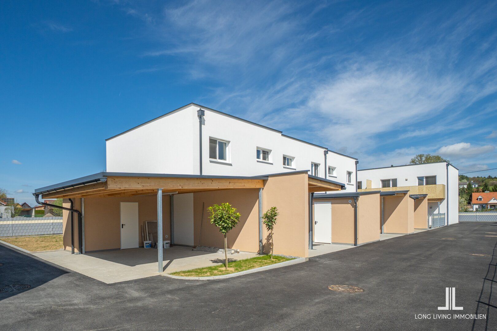PROVISIONSFREI - Eck-Reihenhaus- Preis inklusive Carport