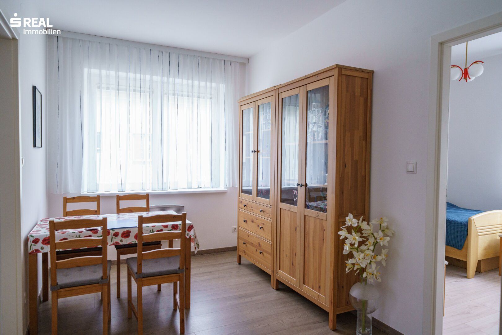 Generalsanierte Wohnung im traumhaften Payerbach - 69m², 2-3 Zimmer, Loggia, Keller und freie Parkplätze!