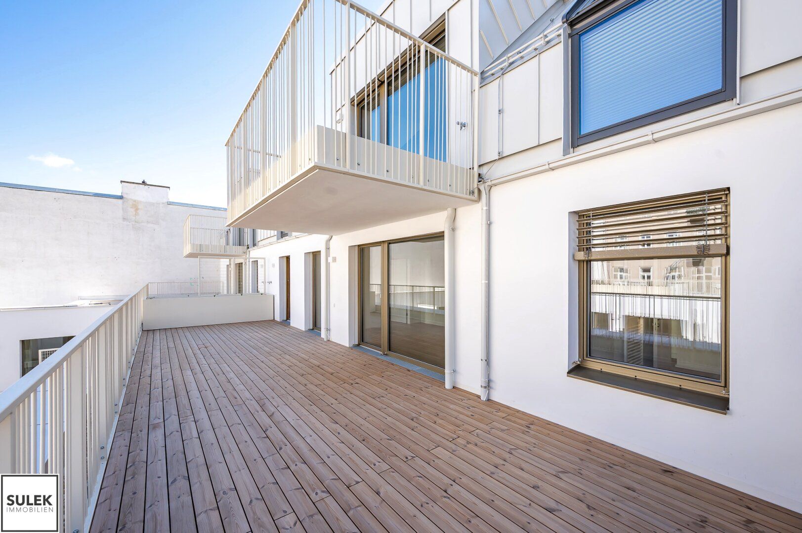 Highlight: gut geschnittene 2 Zimmer Wohnung mit 38m² Terrasse - ERSTBEZUG ab sofort (Projekt Apollogasse18)