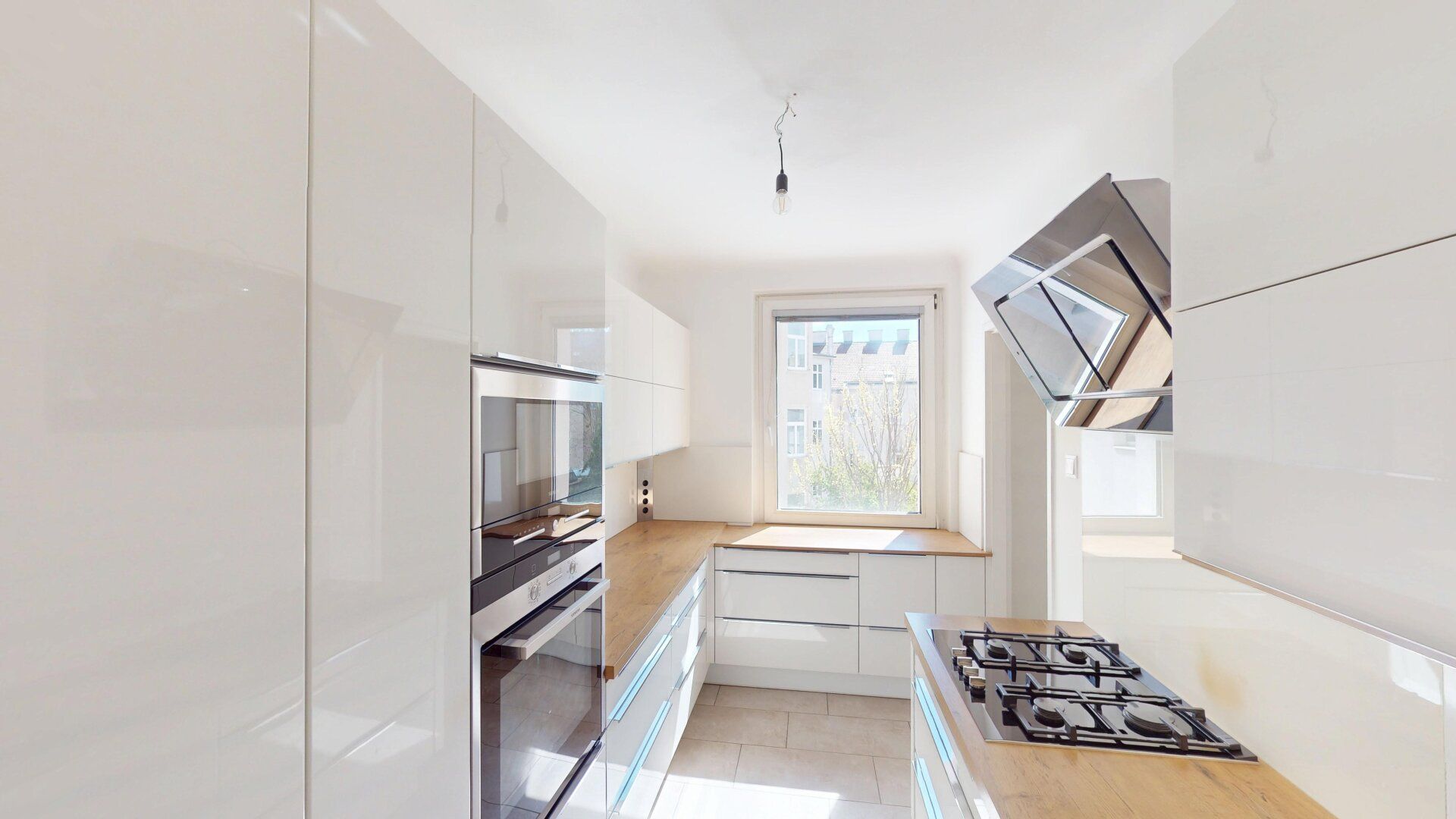 Apartament 3 camere, 83 m²