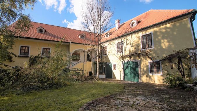 Historisches Hauptgebäude