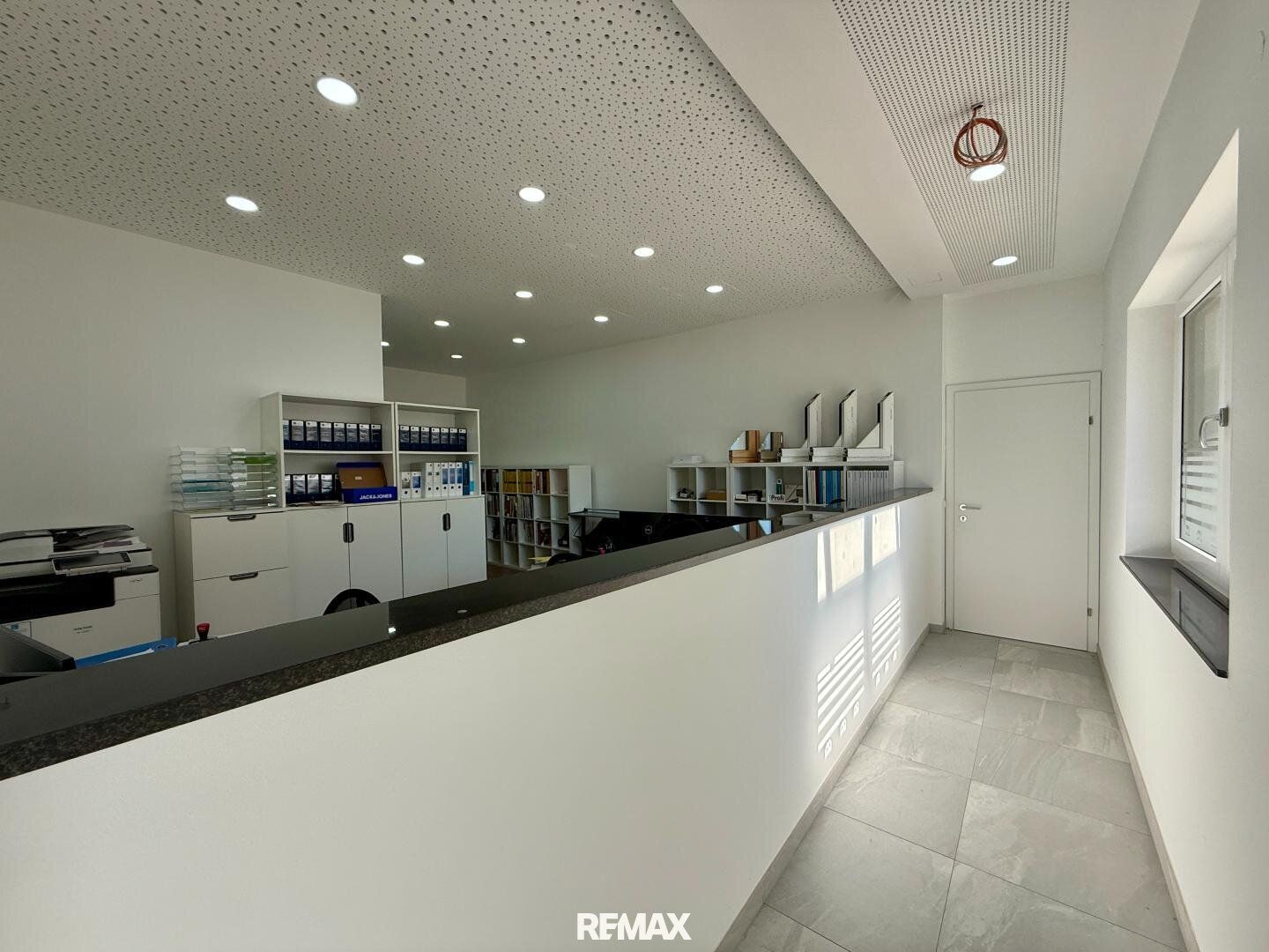 Ideale Gewerbeliegenschaft für Logistik & Produktion - mit Büro und Wohnung - Ansicht 5