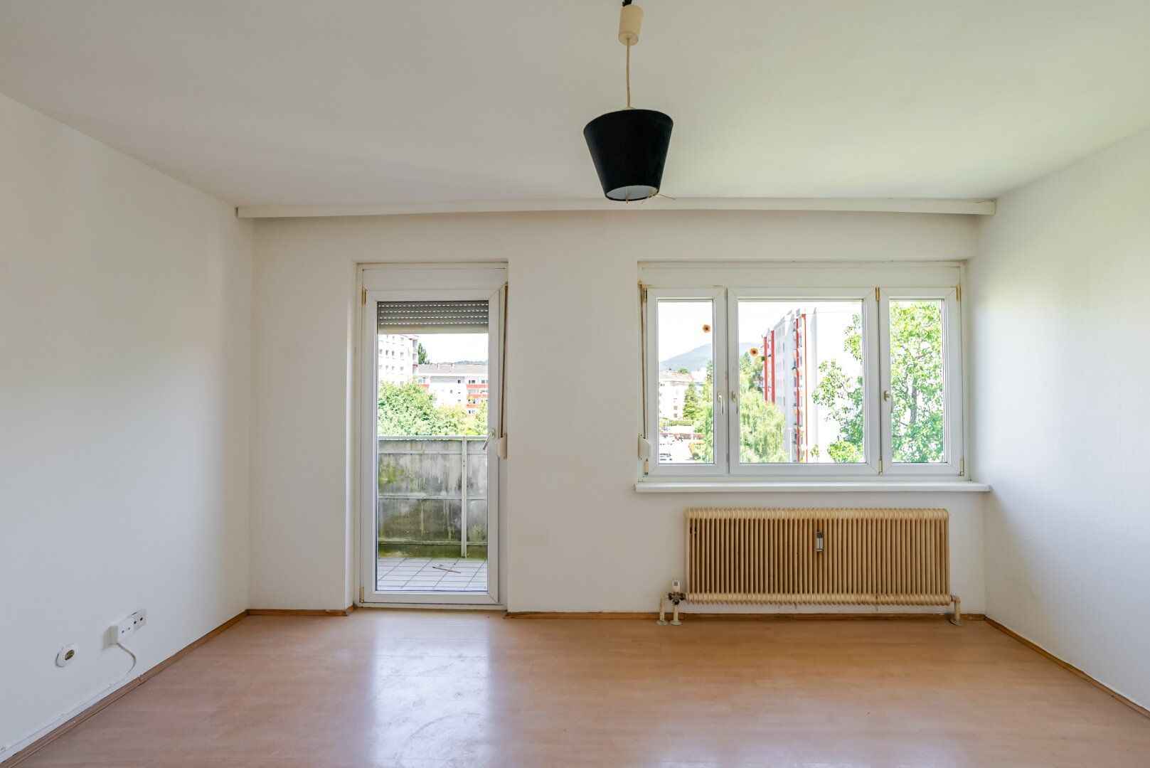 Mit Balkon & Parkplatz: Charmante Kleinwohnung in Andritz - auch als sanierte Designwohnung erhältlich