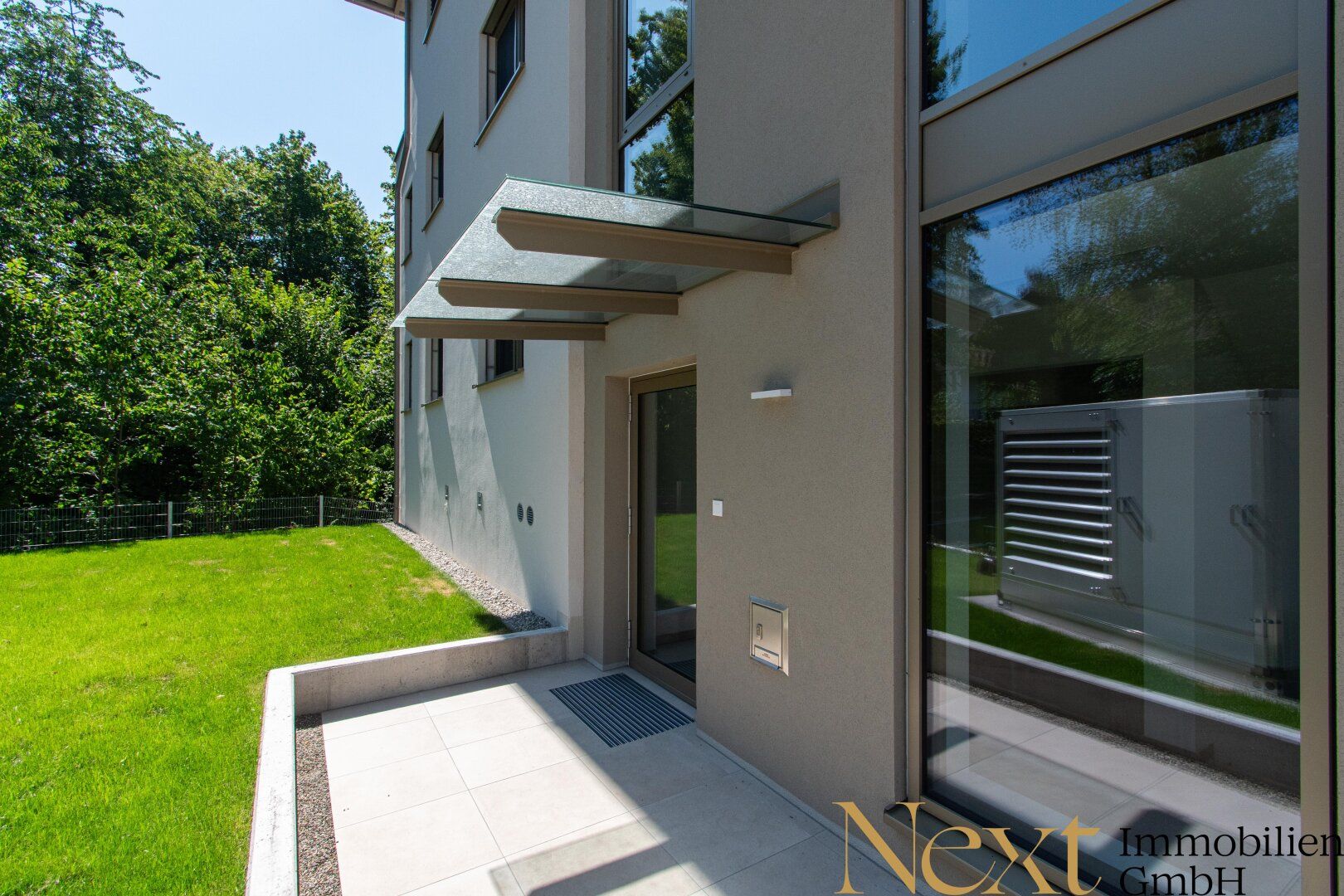 Repräsentative Neubau Büro-/Geschäftsfläche mit Kaufoption in Seewalchen am Attersee zu vermieten! - Mehr
