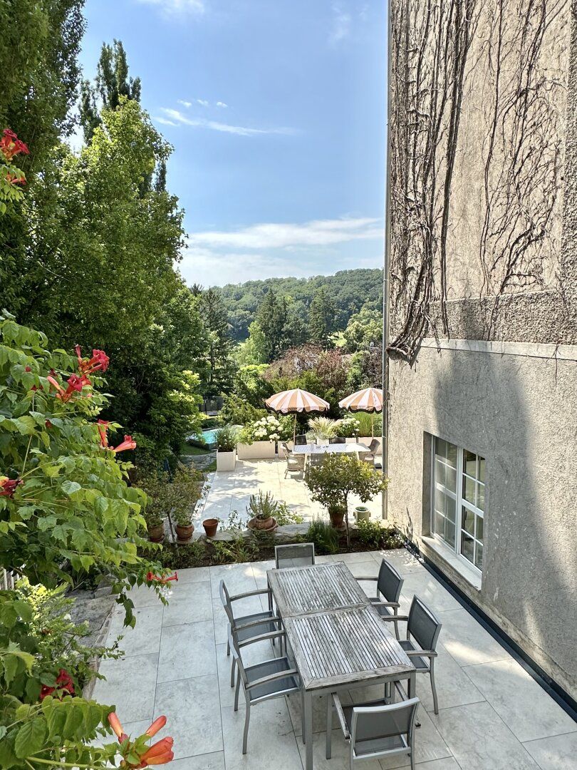 Opulente Maisonette-Wohnung mit Garten, Pool und Garage nächst Pötzleinsdorfer Schlosspark