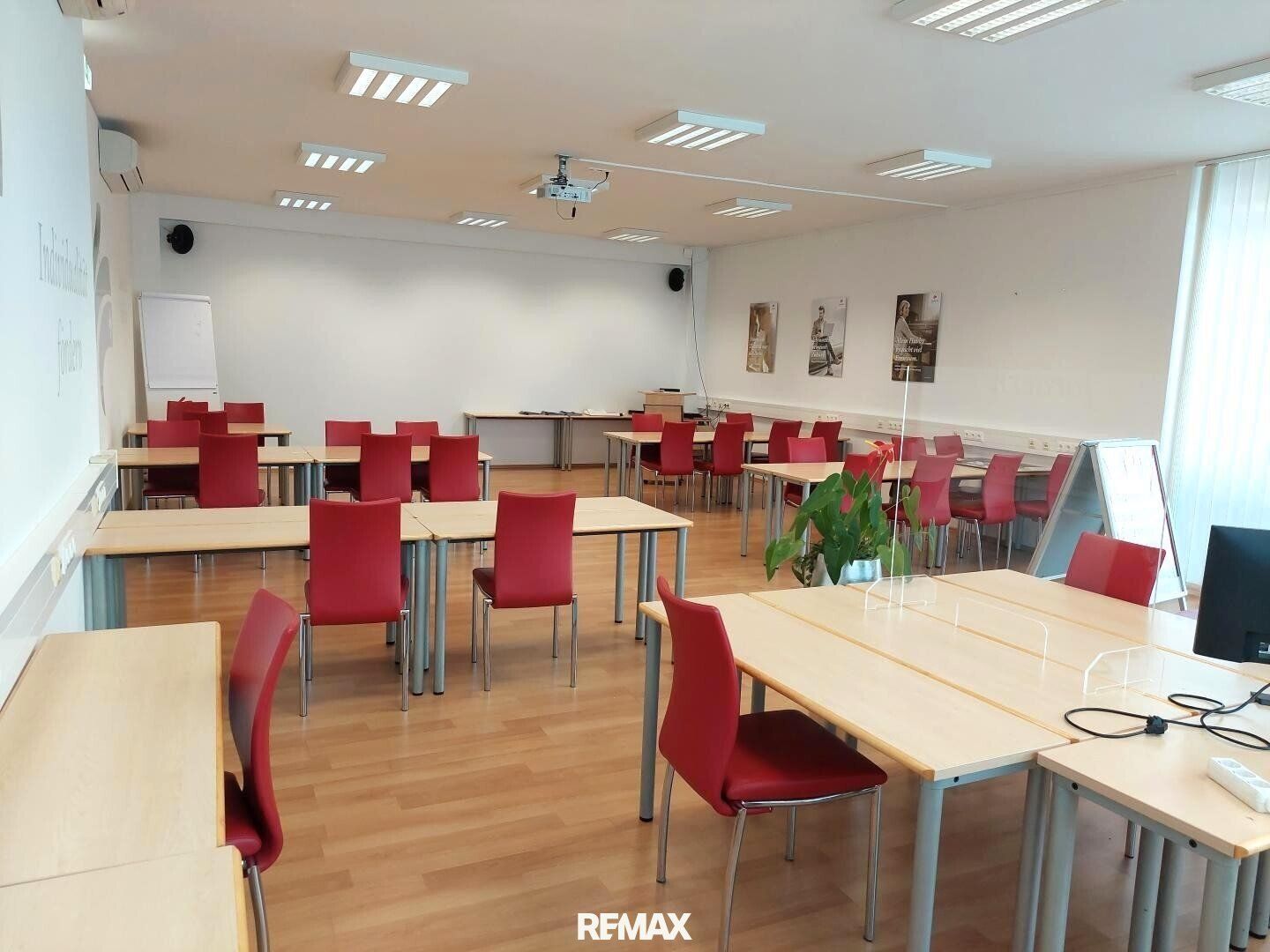 Geräumiges Büro in der Kärntner Straße - Mehr