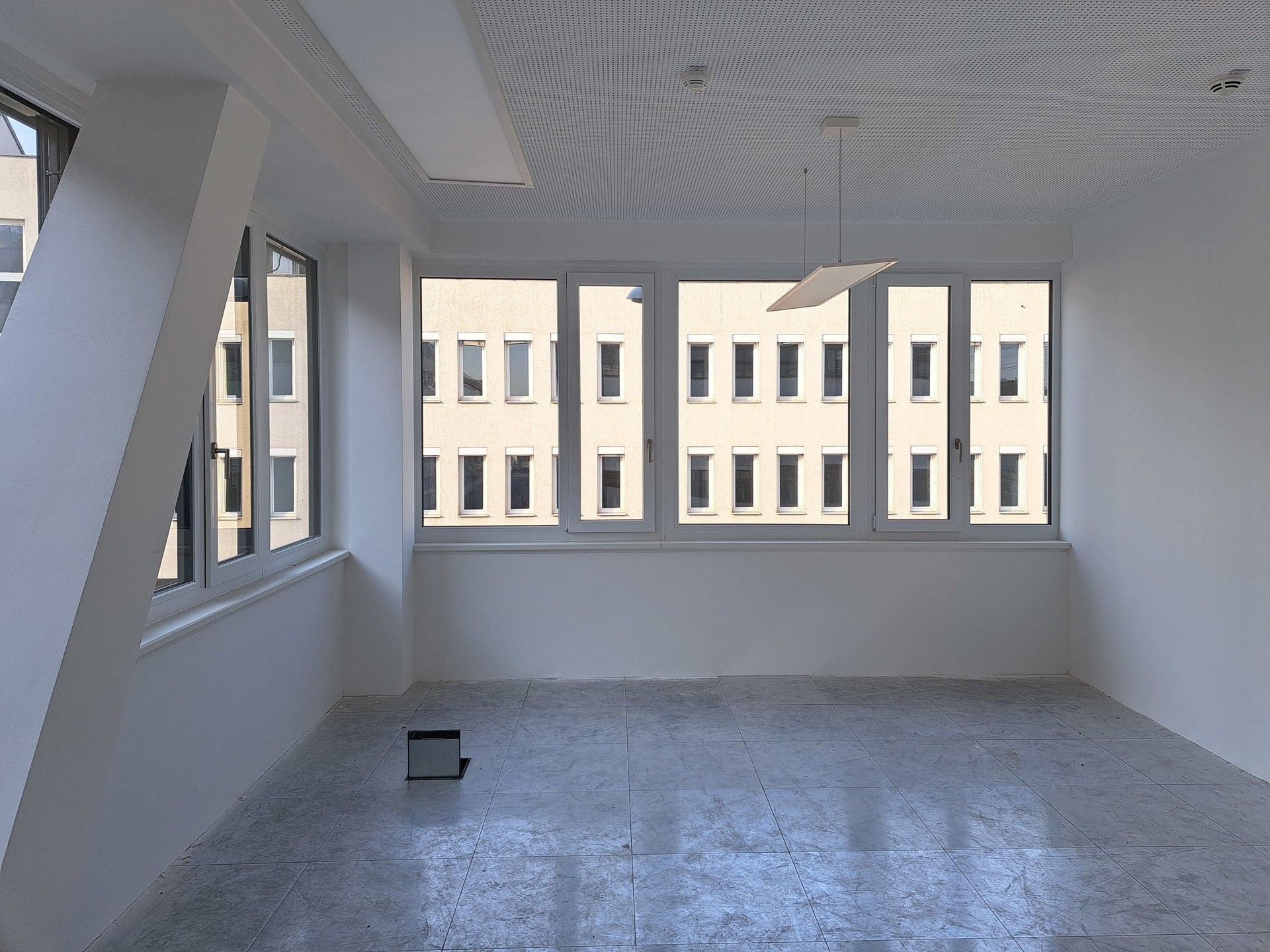 BÜRONEUBAU im HERZEN von FLORIDSDORF 1210 Wien zu mieten - Ansicht 3