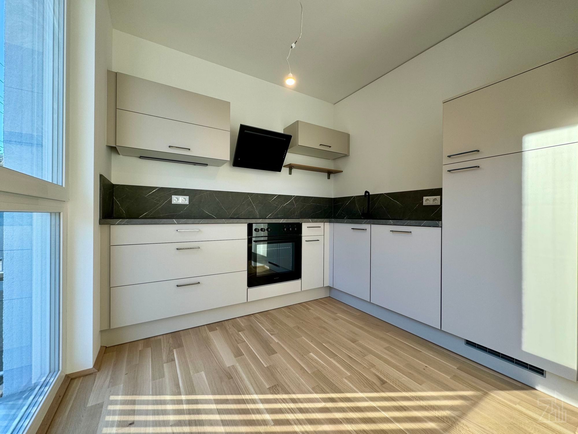 Moderne 3 Zimmerwohnung mit 2 Balkonen und Garagenplatz - Urlaub zu Hause!