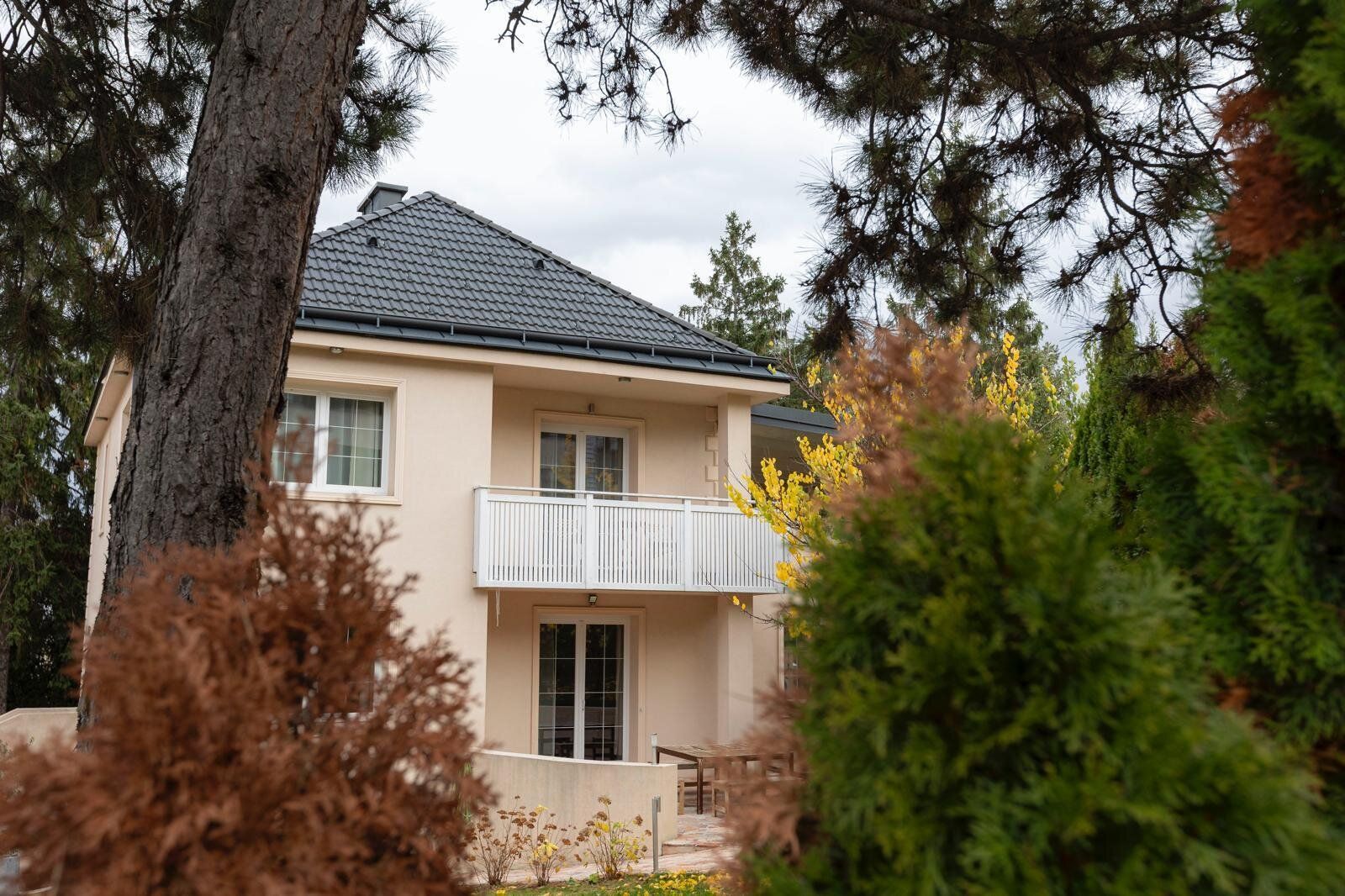 Familienvilla in Hietzing | 576 m² Grund, Garten, Terrasse & Garage