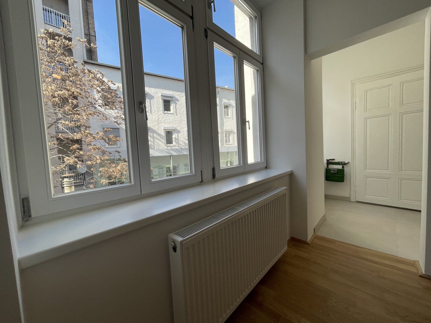 Sandwirtgasse: Loft-Wohnung ab sofort frei!