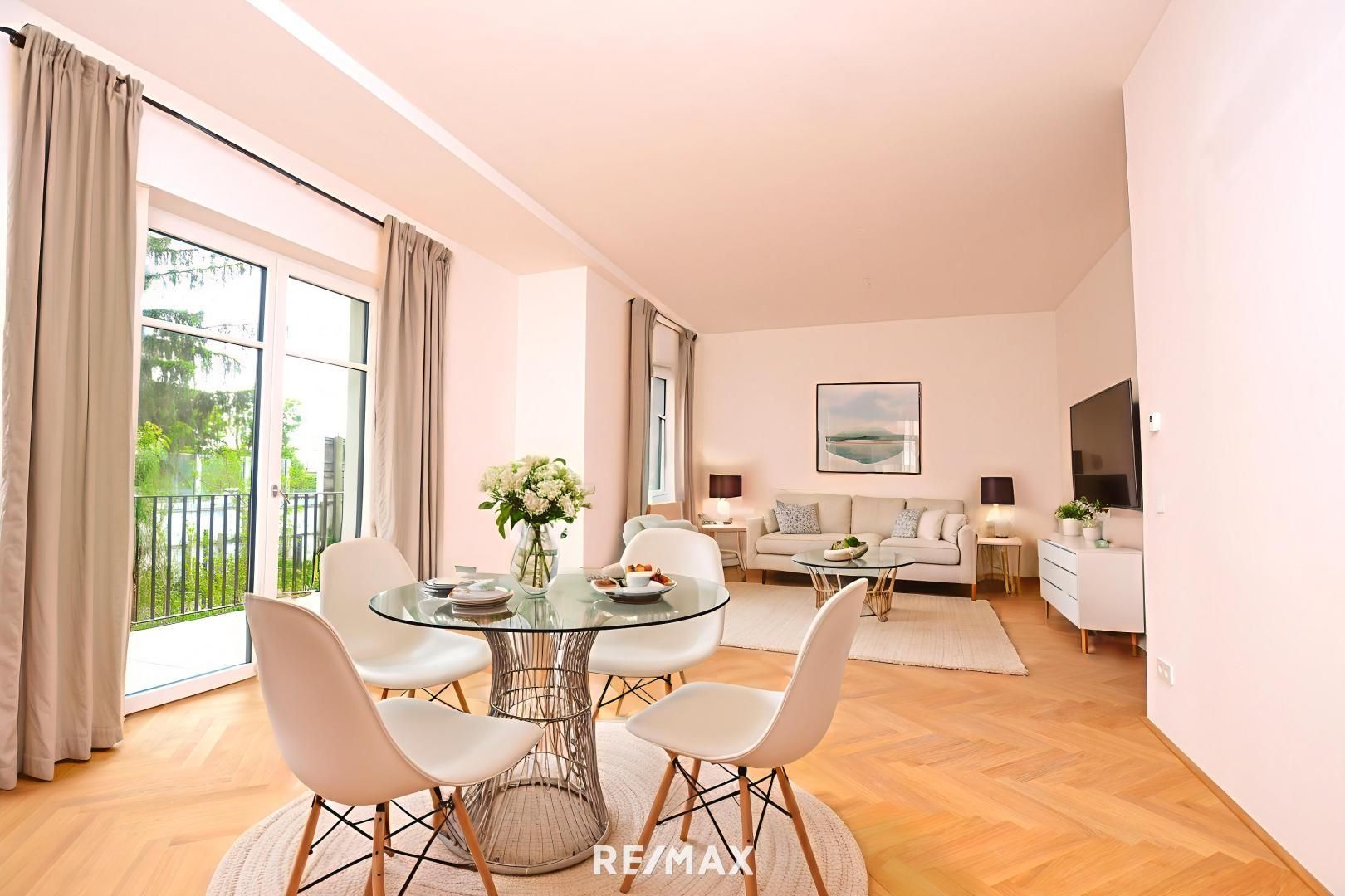 Villa Auhof, exklusives Wohnen mit Altbauflair! Provisionsfrei bis 30.6.!