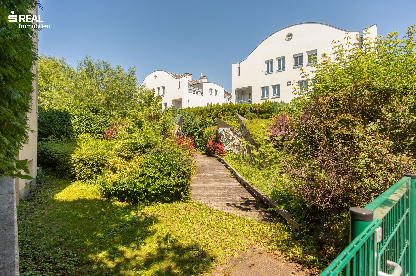 Helle 3-Zimmer-Familienwohnung in Grünruhelage mit großem Gemeinschaftsgarten