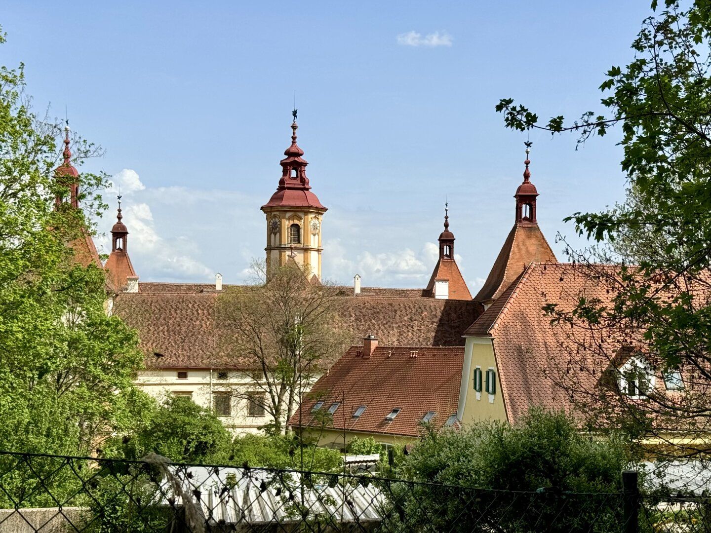 Rendite mit Aussicht: Anlagejuwel mit Blick auf das Schloss Eggenberg