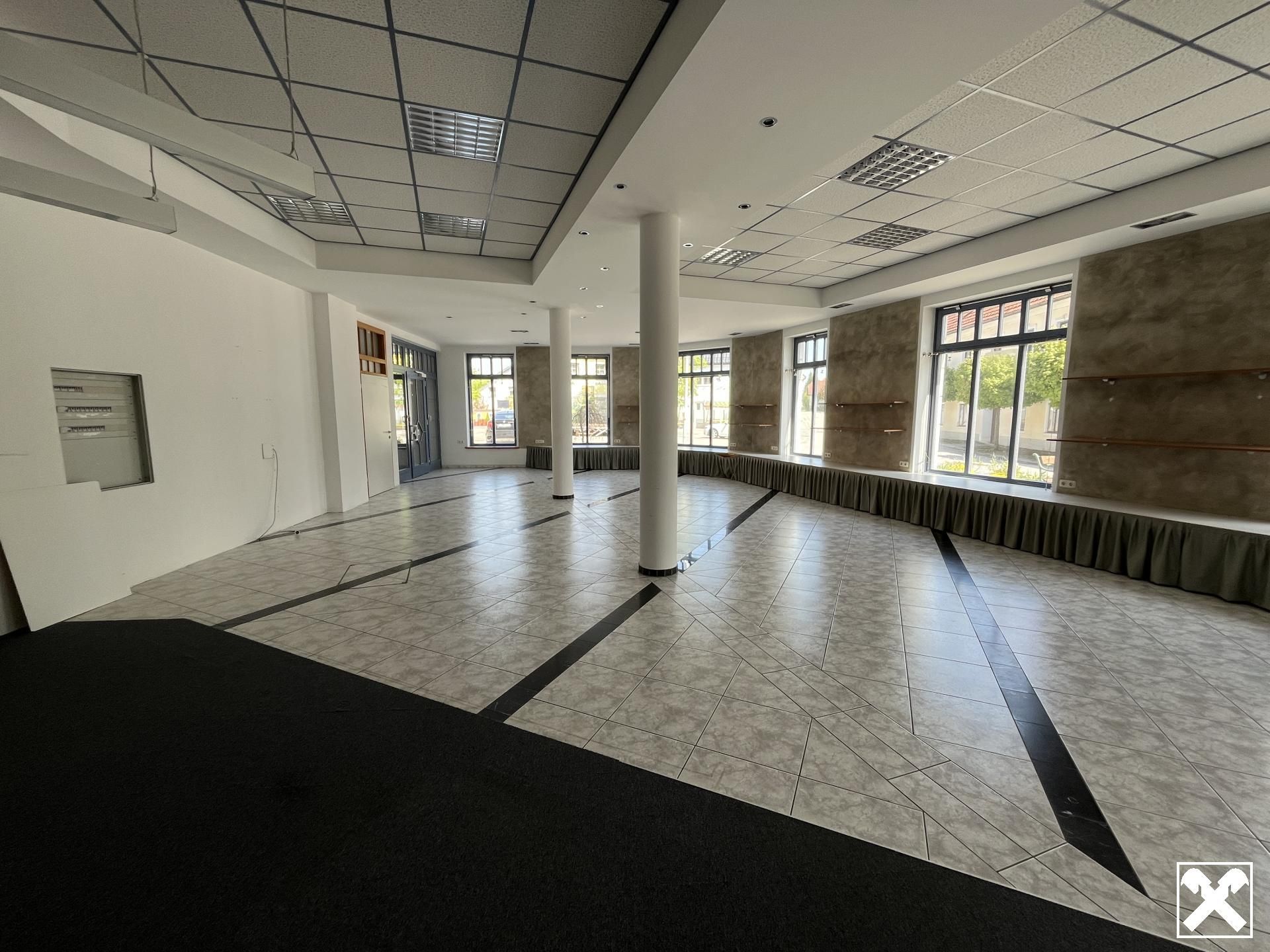 Geschäftslokal in Weistrach - 205 m², barrierefrei, vielseitig nutzbar, Umbauten möglich! - Ansicht 3