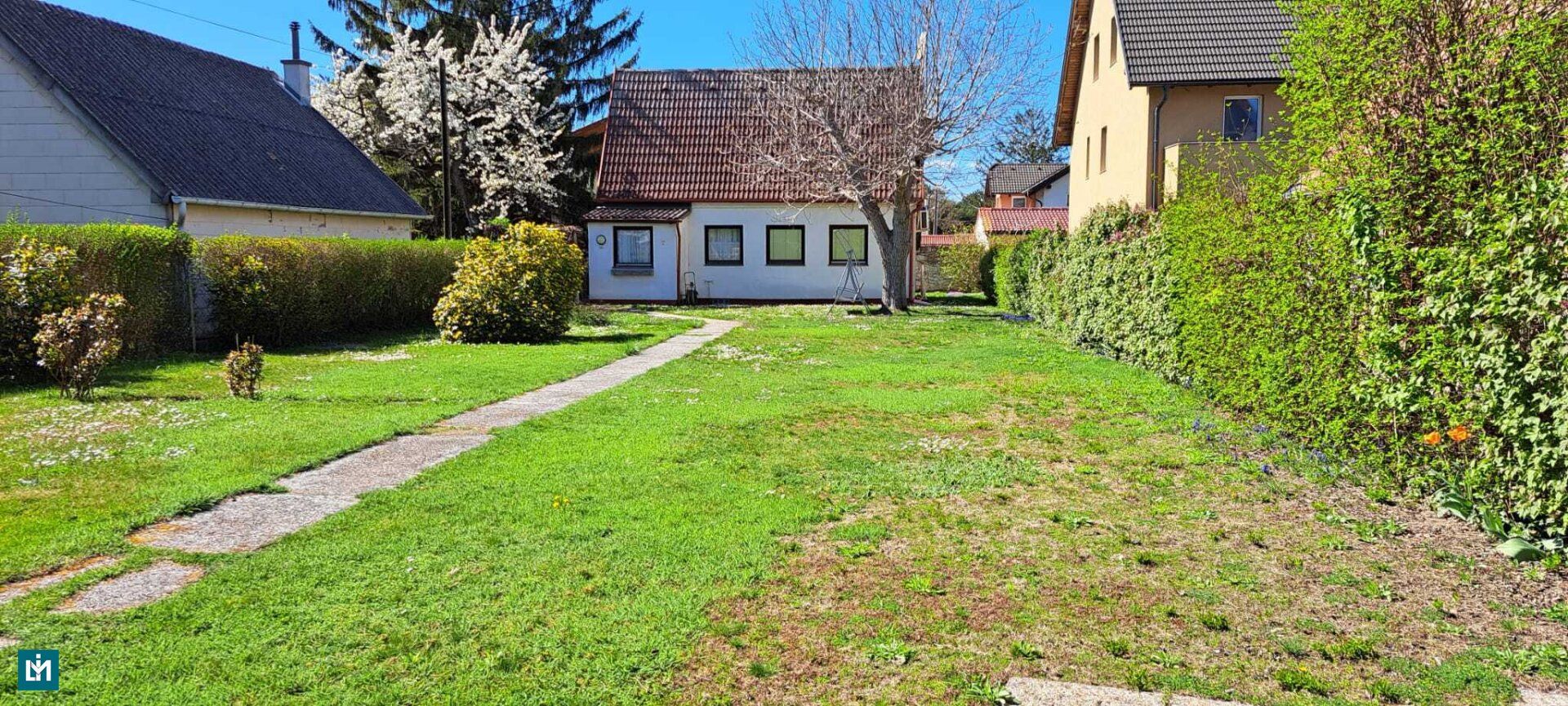 Traumhaftes Baugrundstück 644m² in 1220 Wien, mit ca. 40m² großem gemauerten Gartenhaus inklusive Rohdachboden - Ansicht 2