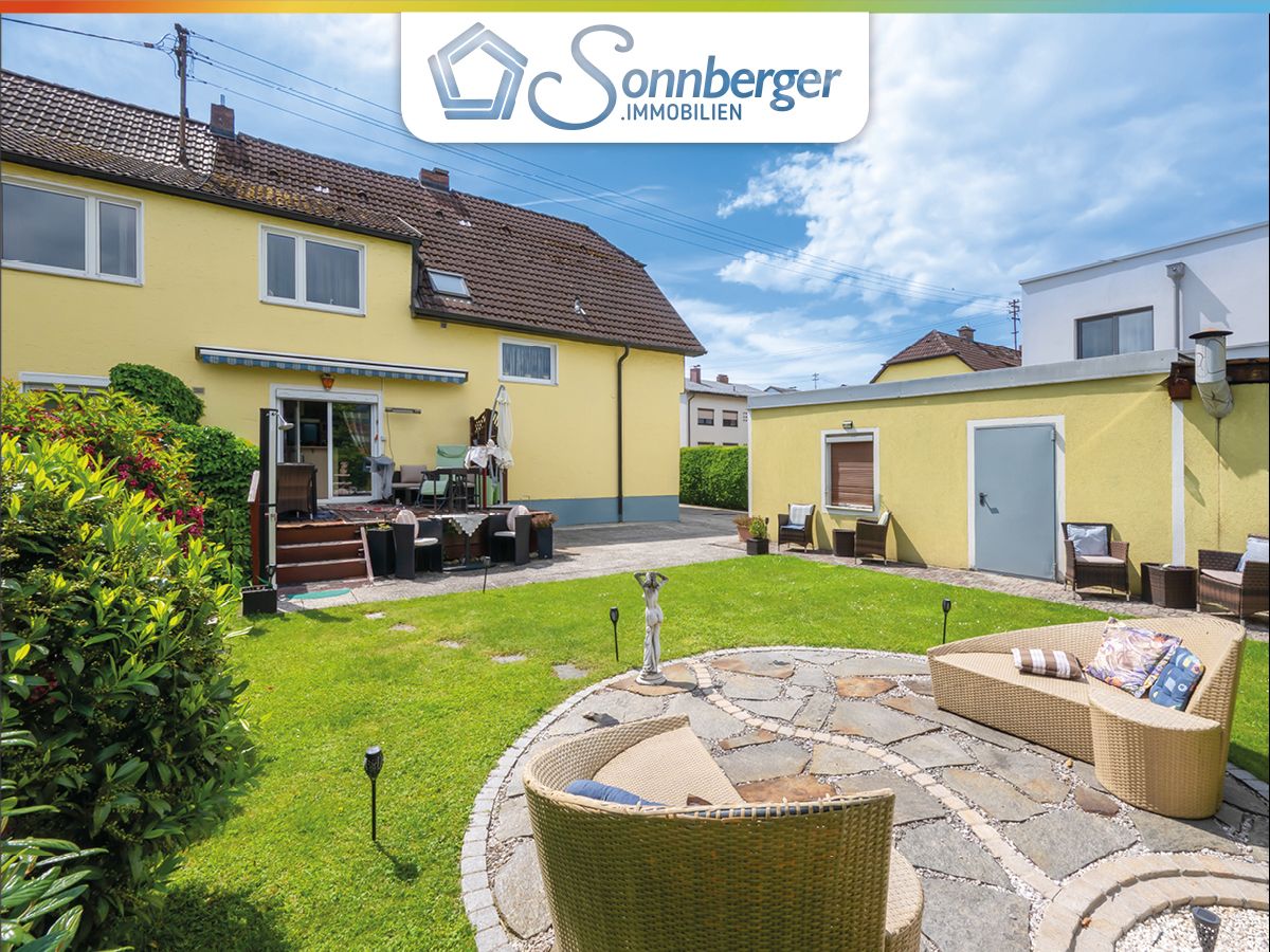 HERZSCHLAG - Doppelhaushälfte mit liebevollem Garten, Pool und Garage in Leonding