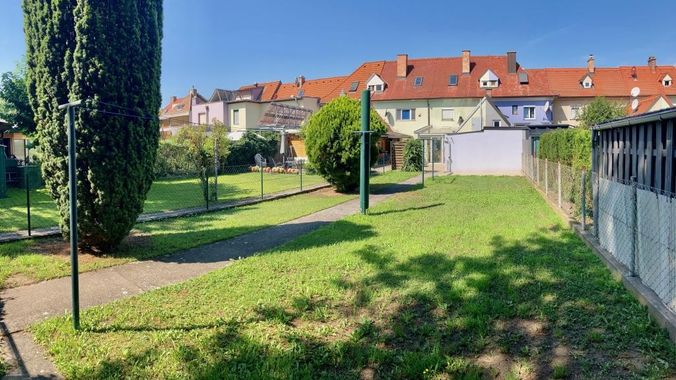 Garten Richtung Westen Sommer