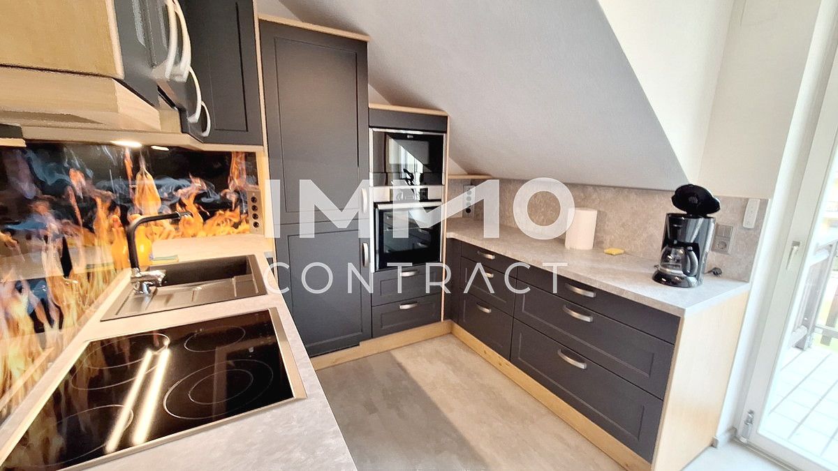 Sehr gepflegte und möblierte Eigentumswohnung im Dachgeschoss mit Balkon - Stadtrand von Waidhofen