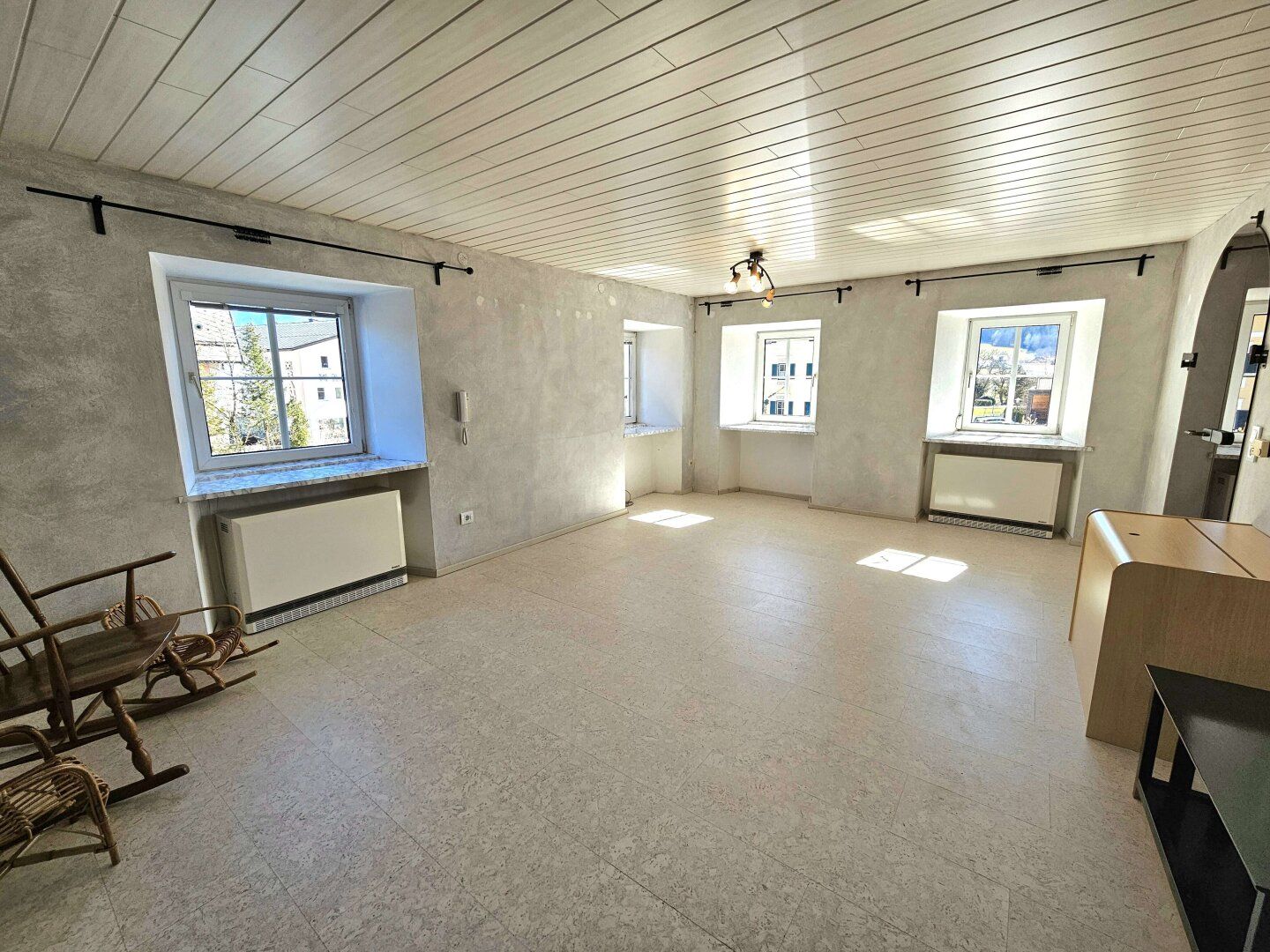 Große Wohnung im Ortskern von Thalgau!
