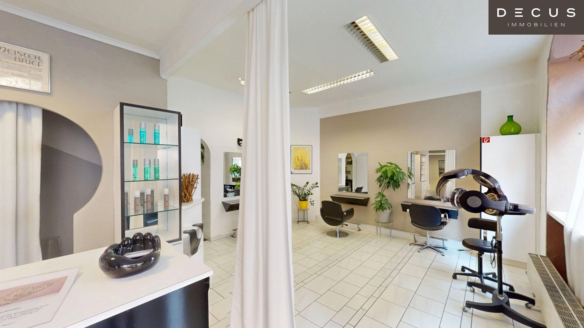 | VERMIETETER FRISEURSALON | TOP LAGE | BESTANDSFREI MÖGLICH | - Ansicht 3