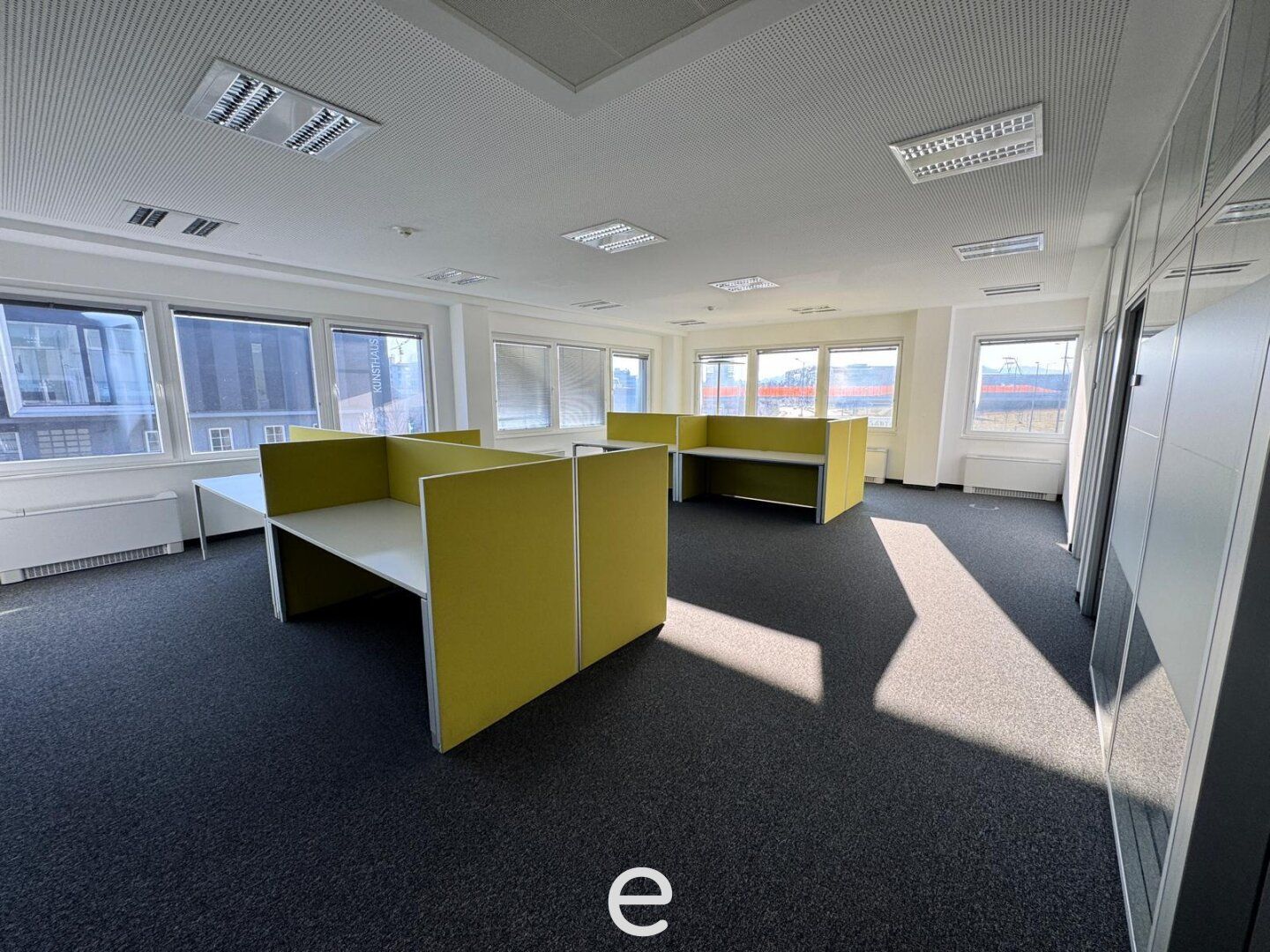 Lokal, 1754 m²