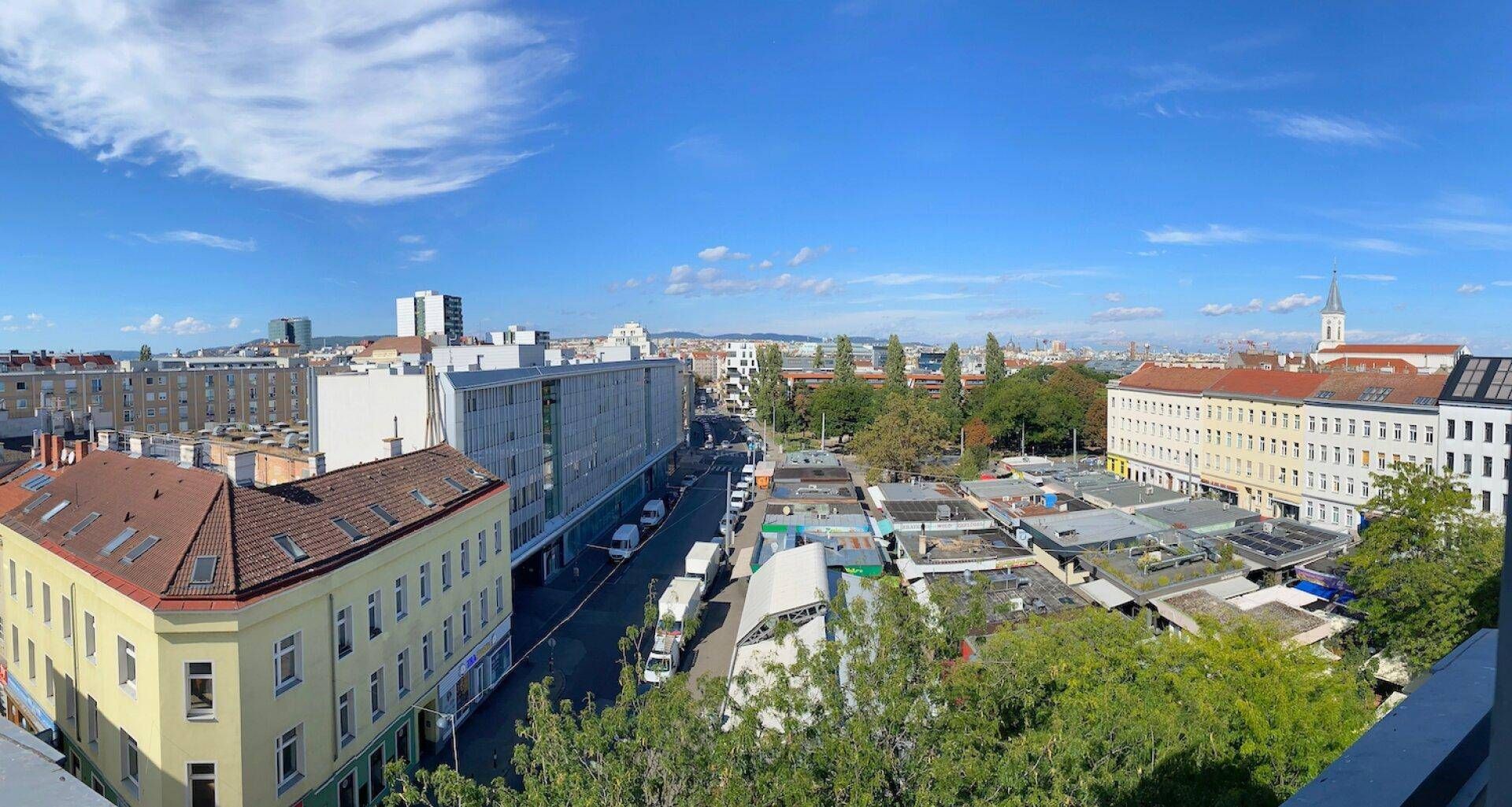 Provisionsfreie charmante und gemütliche DACHGESCHOSS- Wohnung DIREKT AM MEIDLINGER MARKT!