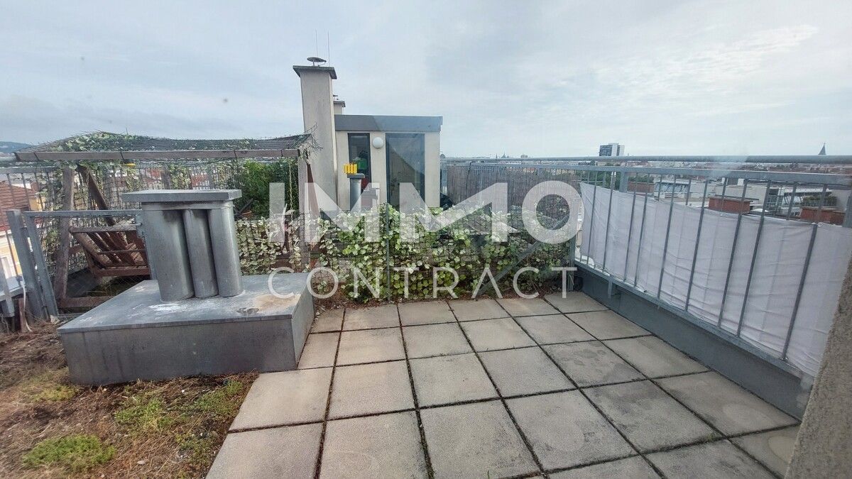 Aussichtsplattform mit Blick über Wien: Dachterrassen-Maisonette: Singrienergasse 13 - Top 13