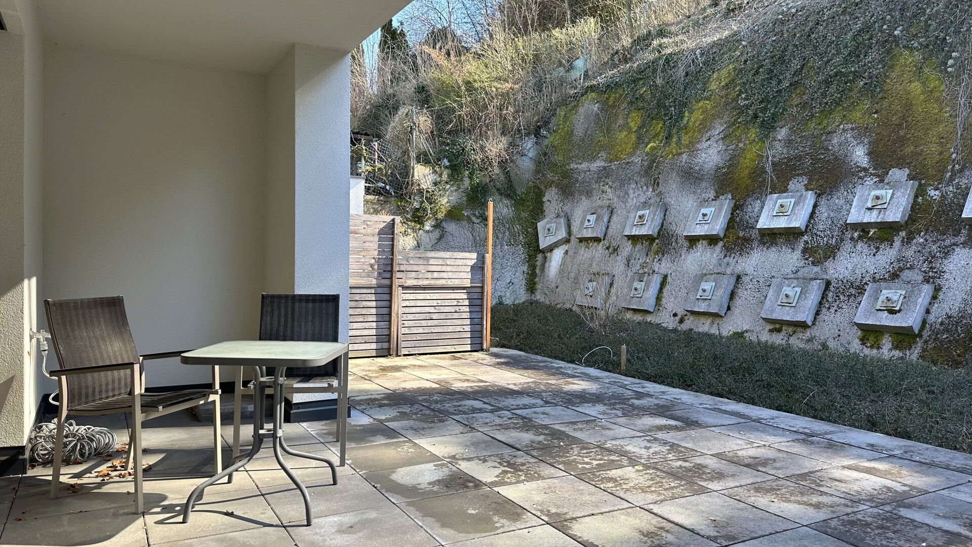 Klein aber fein - Wohnung mit Garten und Tiefgaragenstellplatz