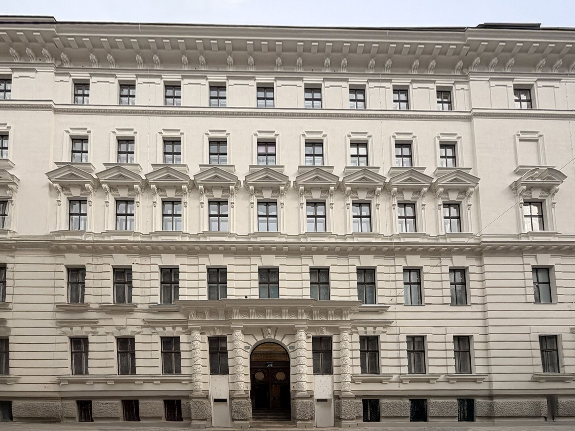 Stilvolle City-Büros im sanierten Wiener Altbau - Ansicht 4