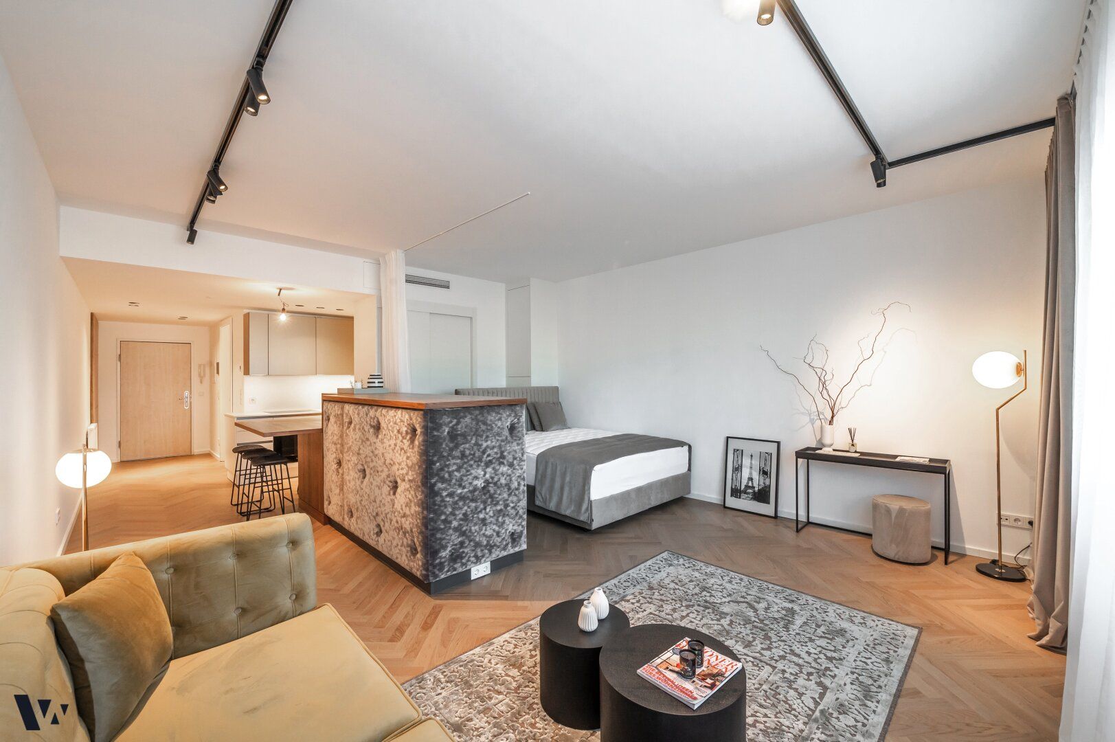 VOLLMÖBLIERTE DESIGNERWOHNUNG MIT WEITBLICK IN WIENER BESTLAGE