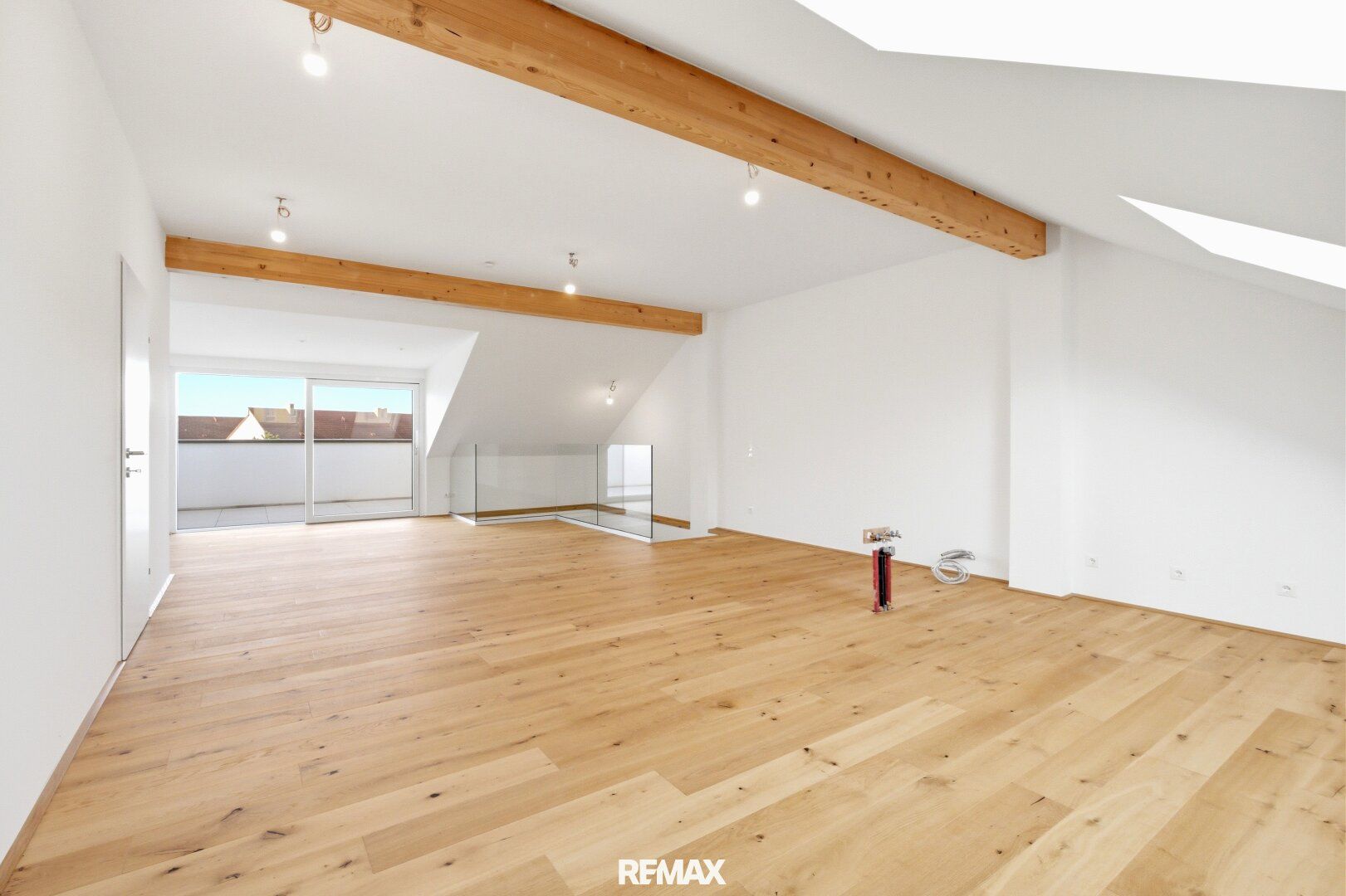 ***Erstbezug*** Hochwertige Maisonette mit traumhafter Dachterrasse
