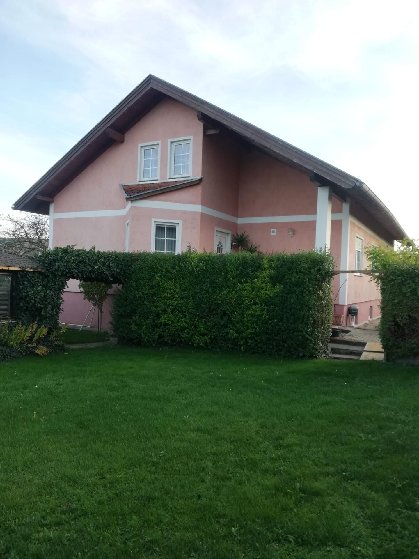 Sofort bezugsfertiger Bungalow mit Gartenparadies! 60 min von Wien!
