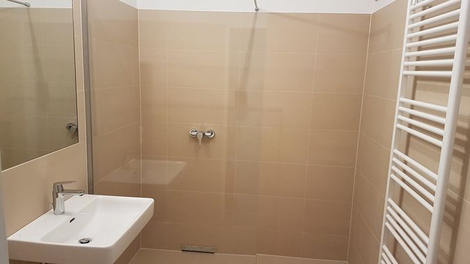 Badezimmer (Foto noch vor Montage der Dusche)