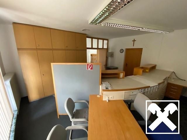 Vielseitig nutzbare Büro/Geschäftsräumlichkeit in Miesenbach - Mehr