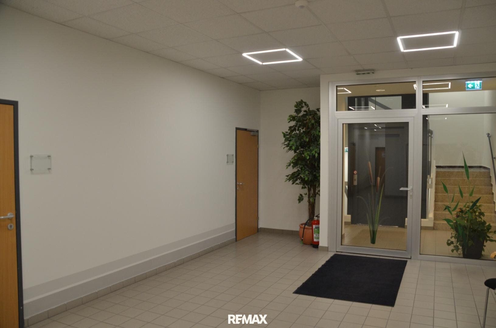 Modernes Büro mit Erweiterungsoption in Top-Lage - Mehr