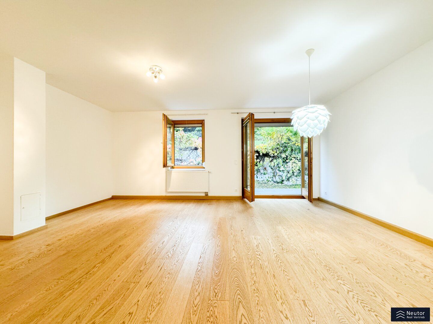 MEDITERRANER TRAUM IN KLOSTERNEUBURG - TRAUMHAFTE 3 ZIMMER GARTENWOHNUNG MIT EINZIGARTIGEM FLAIR - INKL. STELLPLATZ