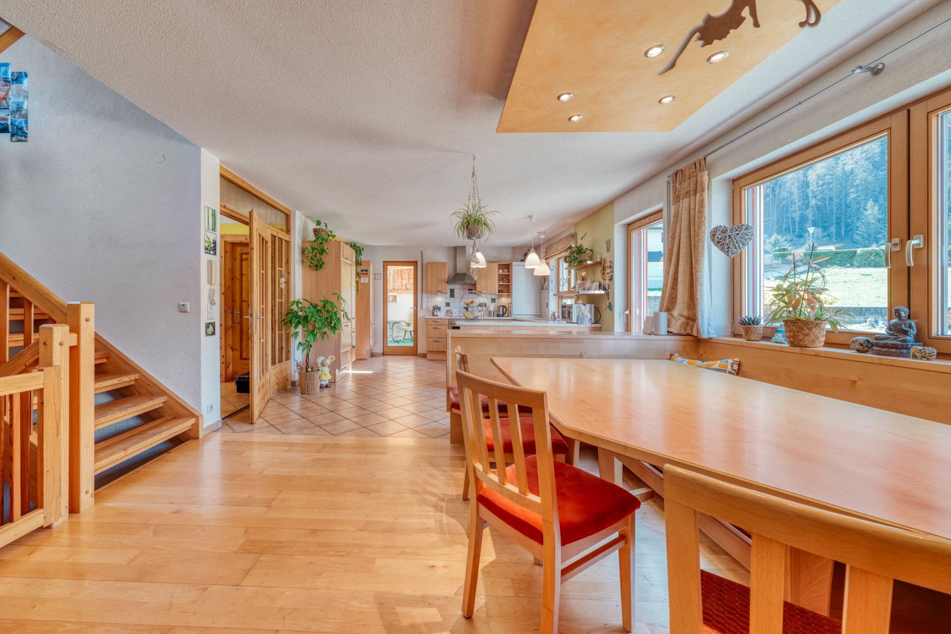 Naturliebhaber aufgepasst! Großzügiges Haus mit Garten zum Wohlfühlen in Pfunds zu verkaufen!