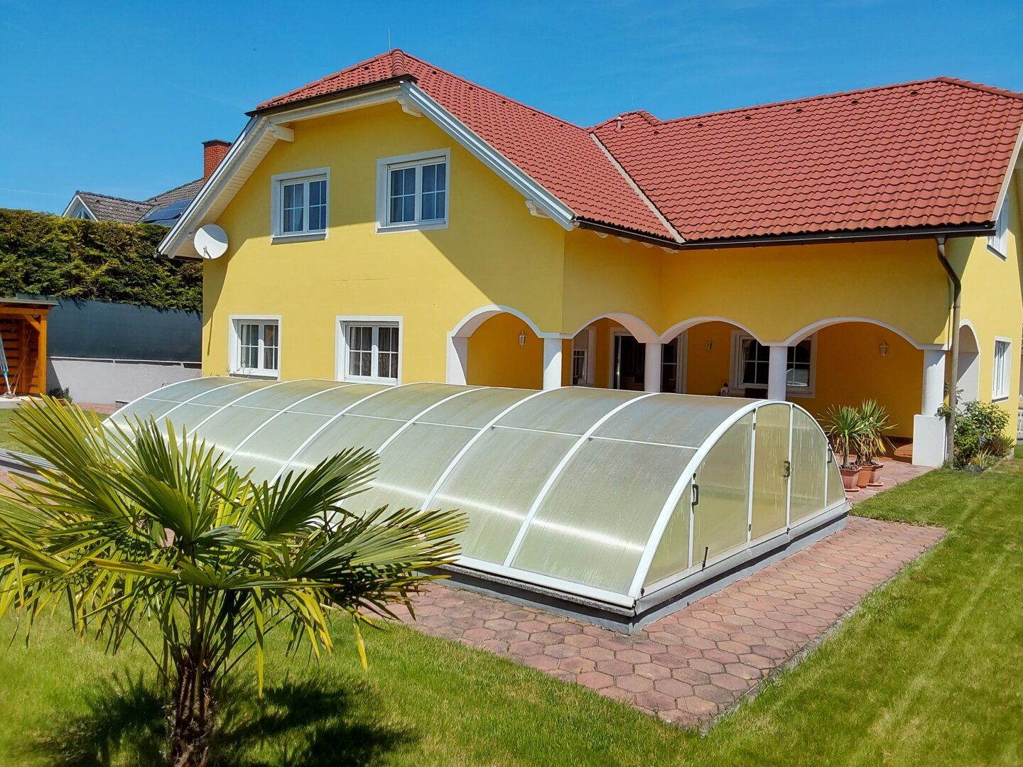 *Luxuriöses Haus in Bad Deutsch-Altenburg / Niederösterreich - Ihr neues Zuhause mit Pool und Garage*
