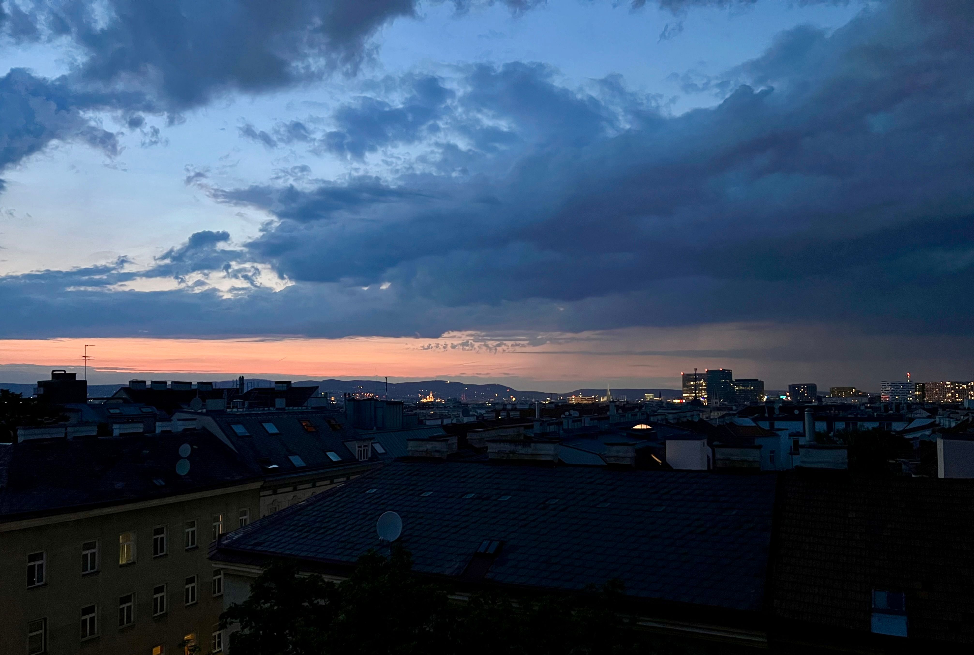 Moderne 2-Zimmer-Eigentumswohnung mit Terrasse & Weitblick - Terrassengeschoss mit Lift