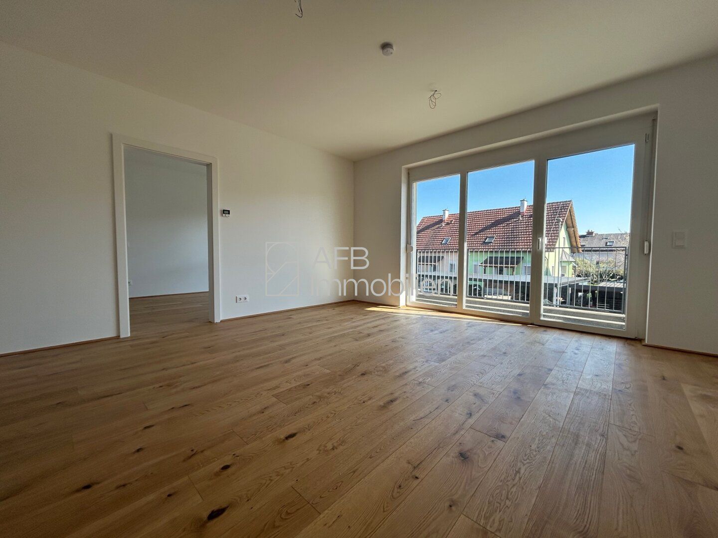 provisionsfreie 4-Zimmerwohnung - Erstbezug - 1 OG