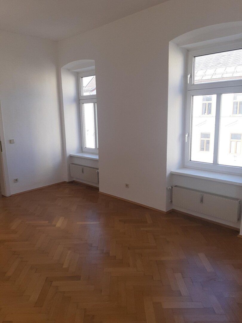 Altbau - 2. Stock mit LIFT !! Kumpfgasse 2
