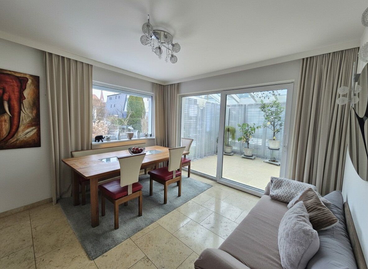Moderne Maisonettenwohnung mit Wintergarten, Garten und Terrasse mit Whirlpool – pohled 5