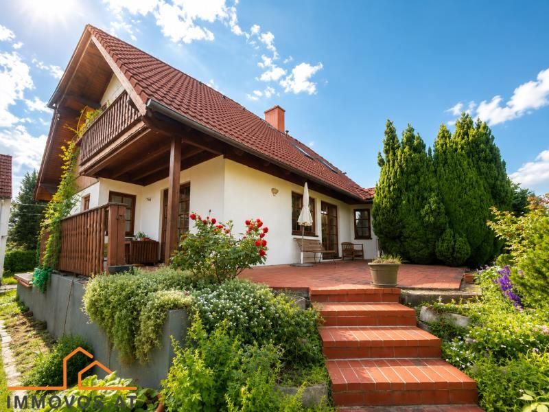 Ev, 206 m², arsa 1189 m²