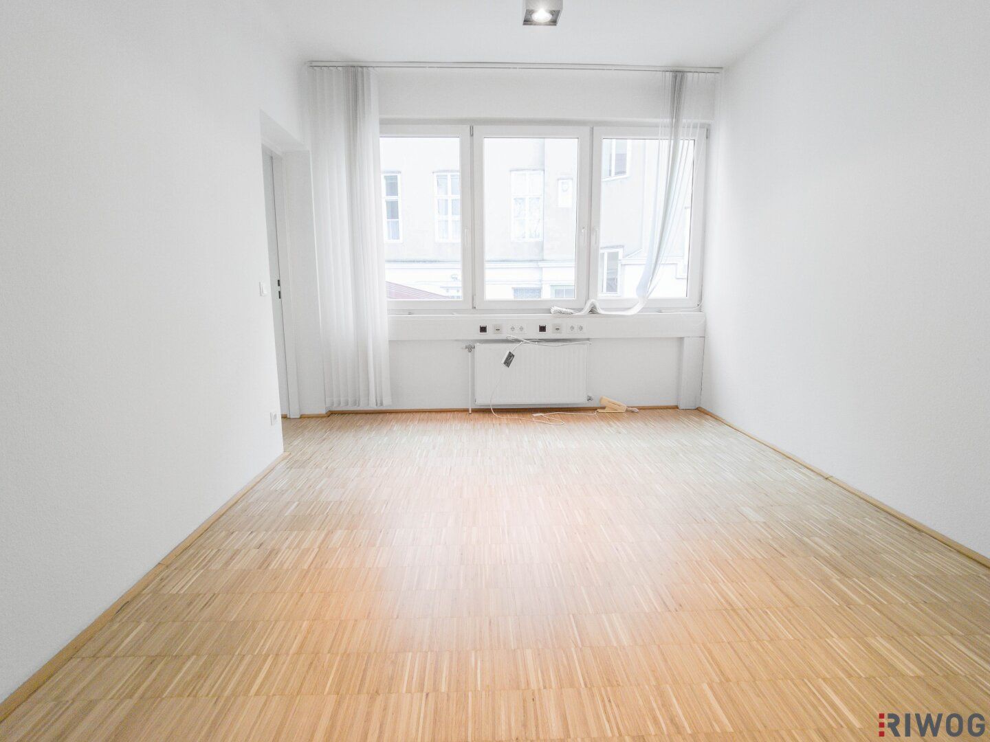 Topsaniertes, hofseitiges Büro mit 180m² & effizientem Grundriss beim Museumsquartier! Optionale Parkplätze vorhanden! - Ansicht 5