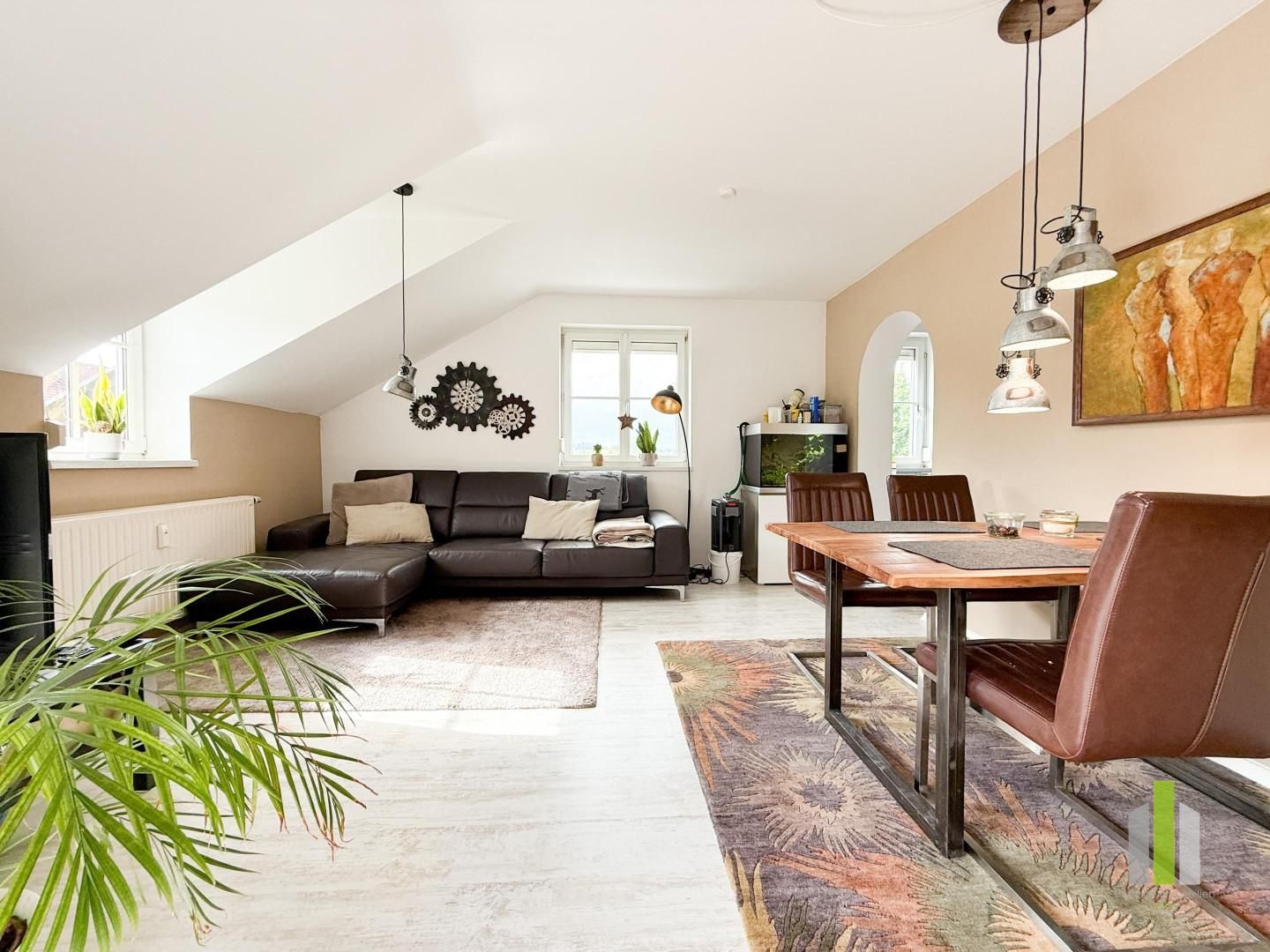 Charmante 3 Zimmer DG-Wohnung mit Carport-Stellplatz – pohled 3