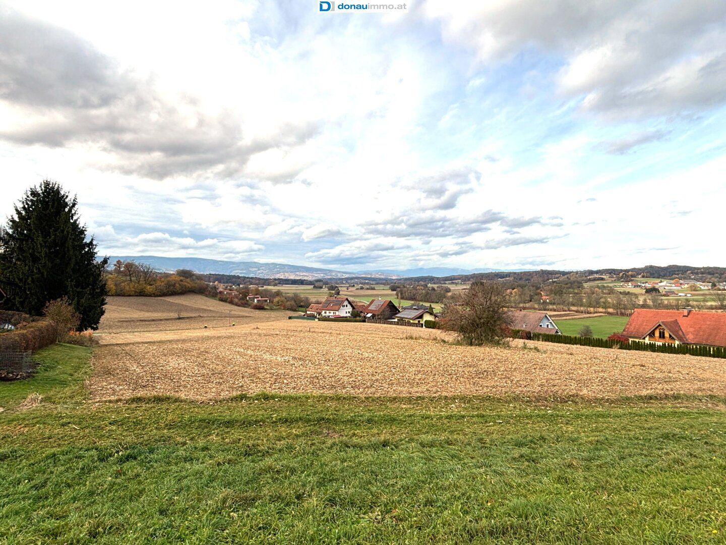 Provisionsfreies, sonniges Baugrundstück im aufstrebenden Groß St. Florian
