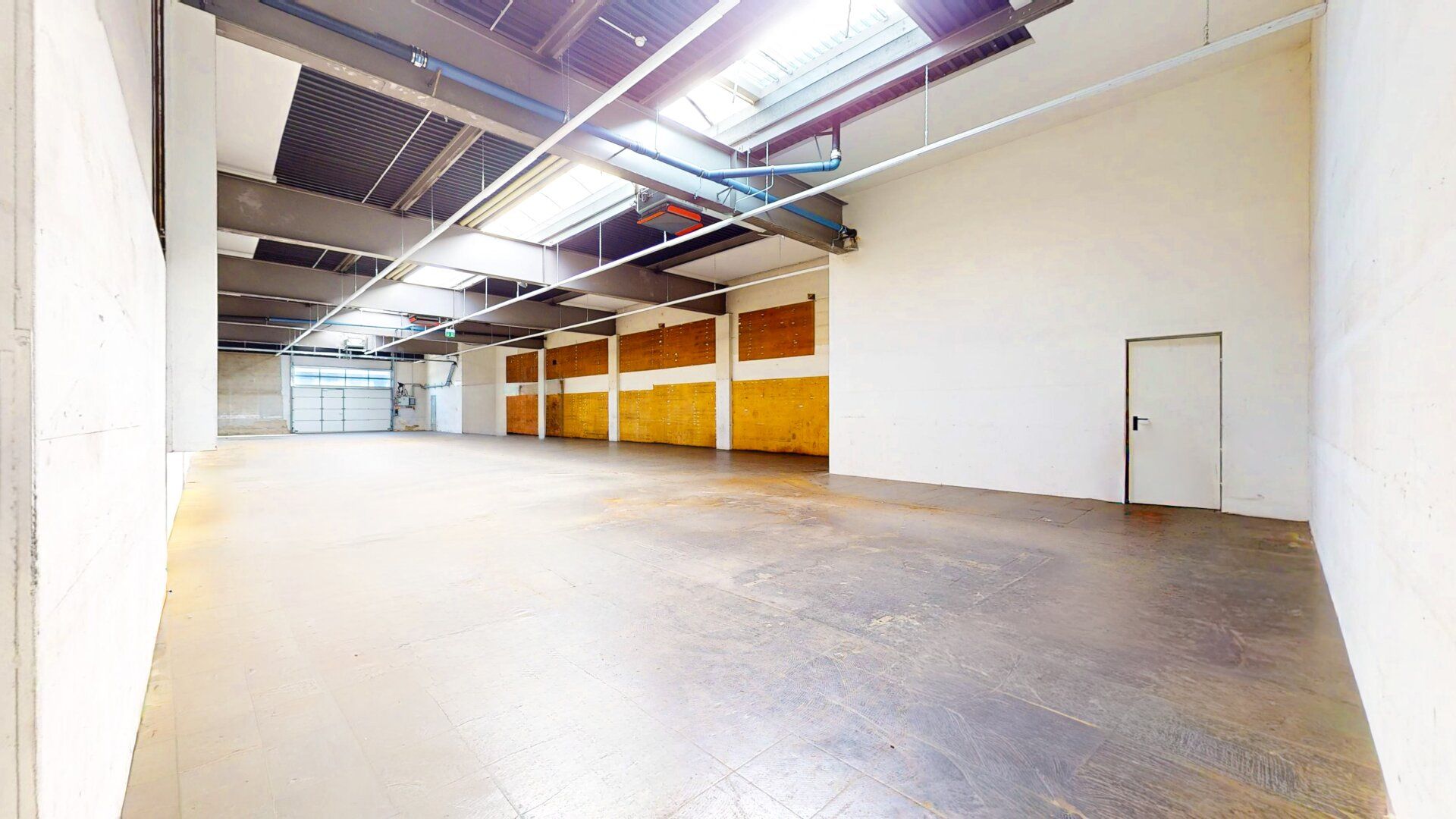 Lager- & Produktionshalle (ca. 391 m²) mit Sektionaltor & Stellplätzen in Klagenfurt-Ost - Mehr