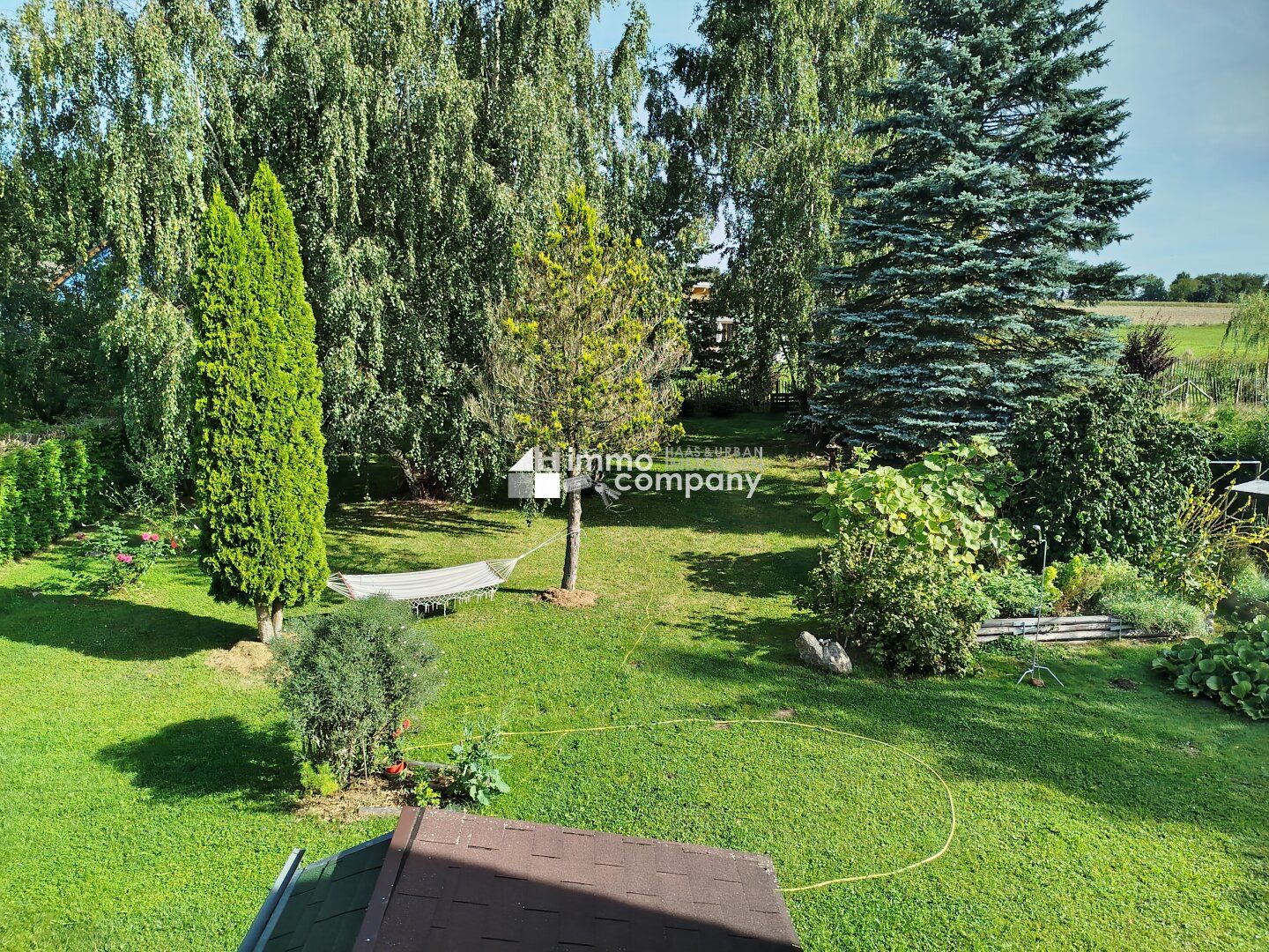 Einfamilienhaus mit großem Garten in ruhiger Sackgasse