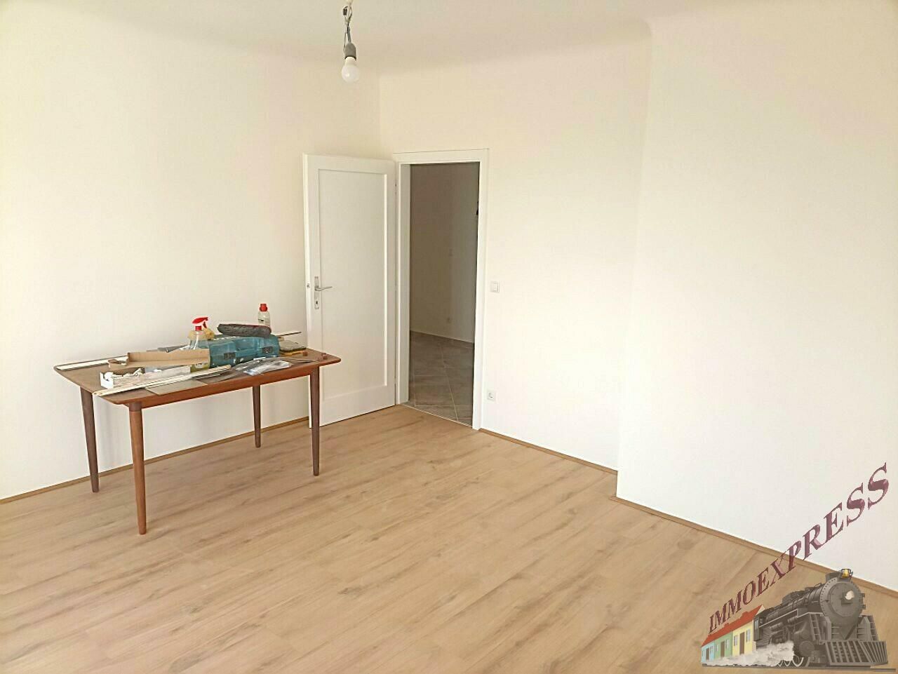 Attraktive Anlegerwohnung in Bestlage von Baden - renoviert, vermietet, Panoramabalkon mit 27m² - Mehr